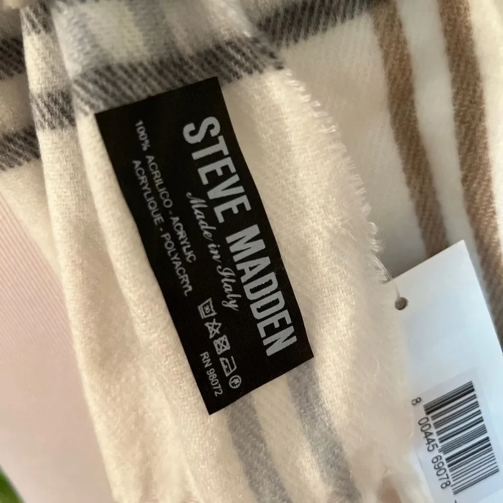 NWT Steve Madden Mid Weight Cozy Muffler Scarf with Fringe Ivory Gray Beige - Picture 6 of 7